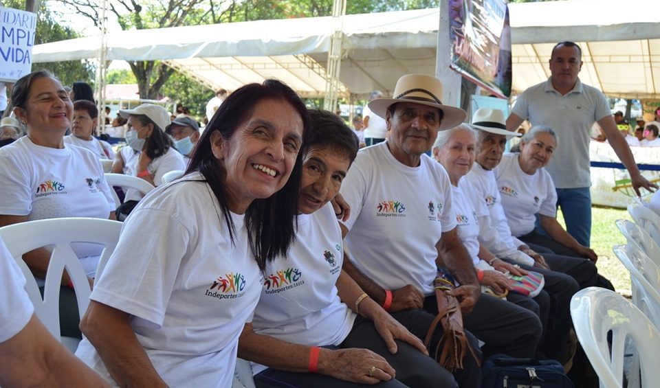 Más de 1.200 adultos mayores de los #42MotivosParaAvanzar participan del Encuentro Departamental en Popayán.