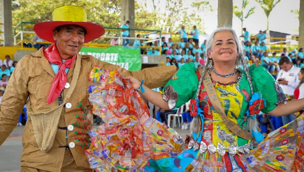 En el marco del mes del adulto mayor, la Gobernación del Cauca organizó un evento en el municipio de Timbío, con la participación de caucanos y caucanas provenientes de 17 municipios del Departamento.